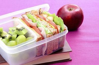 30 Healthy Food Habits To Share With Your Kids