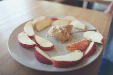 Sensible Snacking: 10 Healthy Ways to Get Your Midday Food Fix