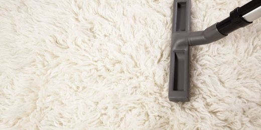 7 Mistakes You Make Vacuuming