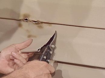 How to Repair Vinyl Siding