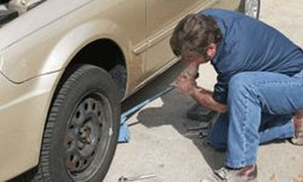 How do I know when my tires need to be rotated?