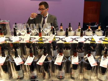 How red wine 'miracle ingredient' helps us stay young