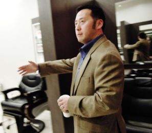 Men’s salon caters to style trends