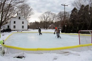 How to Build and Maintain a Backyard Ice Skating Rink