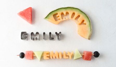 How-To: Edible Fruit Kabob Place Cards