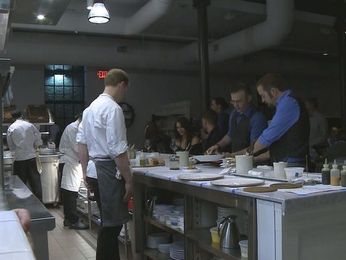 Loud restaurants becoming new dining trend