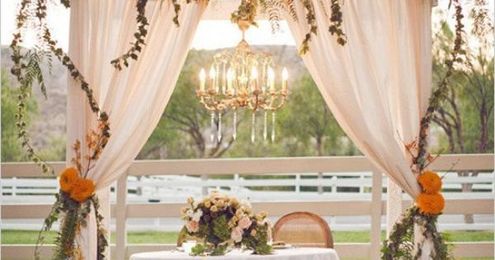 Top Five Rustic Wedding Must Haves + Giveaway