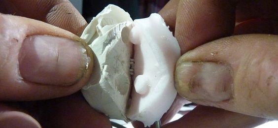 Turning a 3D Printer into an Injection Molding Machine