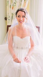 10 Things to Know Before You Go Wedding Dress Shopping