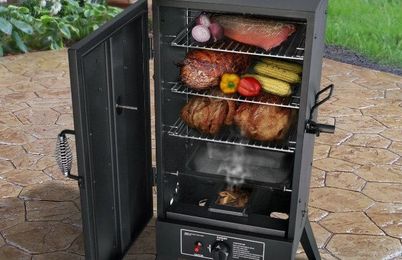 A Guide to Vertical Gas/Propane Smokers