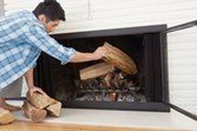 Wood Fireplace: 9 Tips for Safety and Efficiency