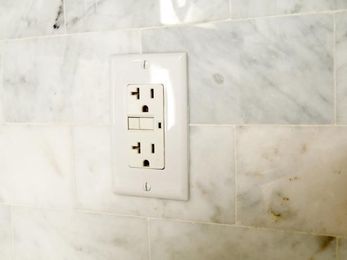 How to Turn an Electrical Outlet
