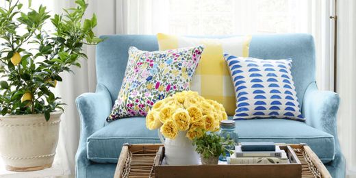 13 Ways to Put Some Spring in Your Sunroom
