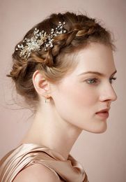 8 Stunning Wedding Headpieces to Make Your Big Day Even More Memorable