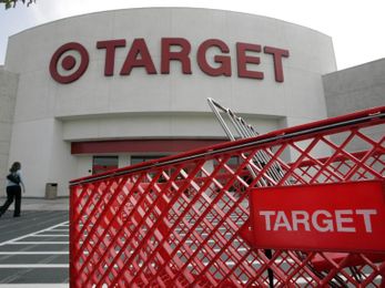 Target to expand solar deployments to 180 stores and DCs
