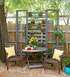 12 Creative Things to Do with Wood Pallets