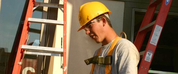 What to Consider When Considering a Roofing Contractor