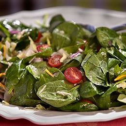 Are Restaurant Salads Really Healthy?