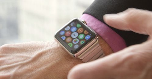 How to pay, exercise and take photos using Apple Watch