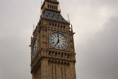 What Are You Doing at 7 PM? Science Suggests It'll Be Something Pleasant