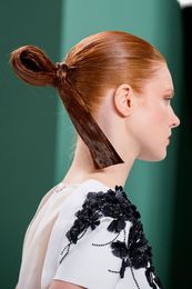 Not Feeling Your Top Knot? Score a Chic Sumo Knot With These Tips