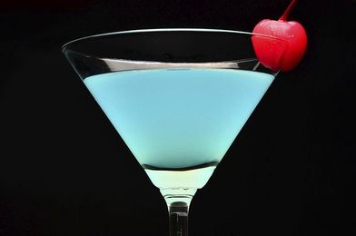 19 Bars In America You Should Drink At Before You Die