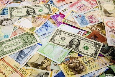 The Best Way to Save on Currency Exchanges When Traveling Overseas
