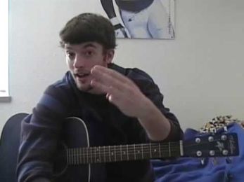 Guitar Lesson: Learn THE 4 Chords
