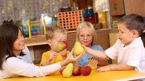 Playing with food may help preschoolers become less picky eaters