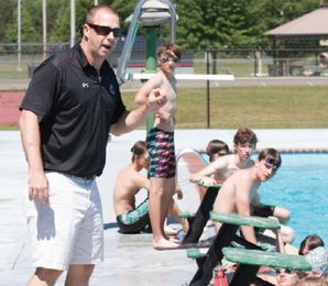 Moody returns home to teach clinic