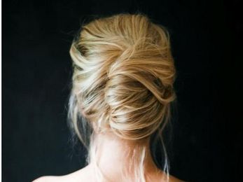 20 awesome bobby pin hair hacks you can't live without