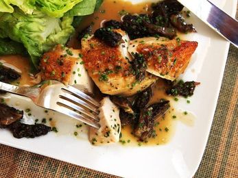 How to Make Easy Pan-Roasted Chicken Breasts With Morel Mushroom Pan Sauce
