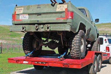 Proper Ways to Strap a Truck to a Trailer