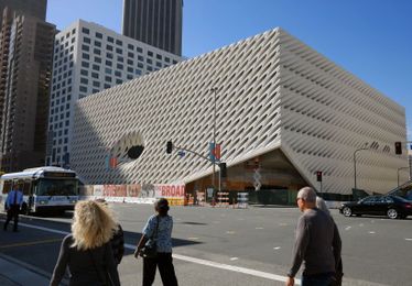 Art museums find going free comes with a cost