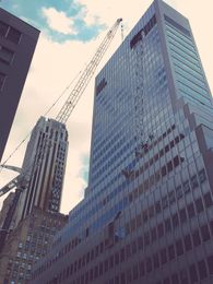 Crane drops 4-ton HVAC unit 30 stories to street below, injuring 10 in NYC (VIDEO)