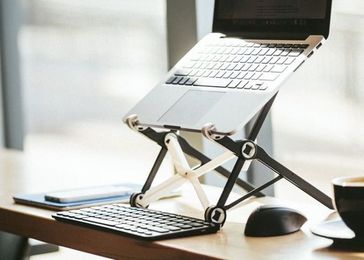 Roost Laptop Stand Hits Kickstarter To Help Prevent Back Pain (video)