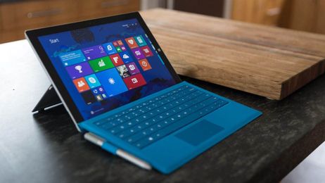 Between phablets and 2-in-1 hybrid laptops, how useful are tablets?