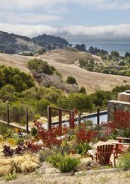 Building a Dream House: Oh Deer! 8 Beautiful Deer Fences