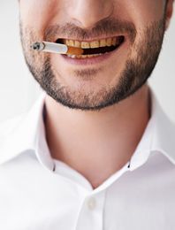 Smoking and dental care |