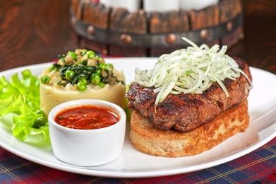 5 Tips to Keep Your Fourth Safe and Delicious