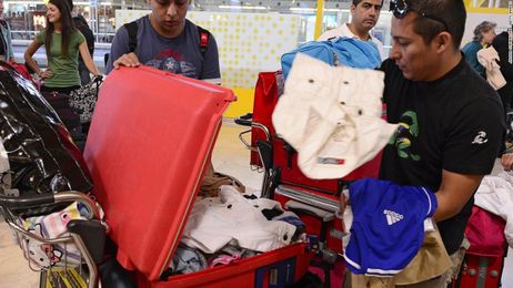 How to travel without luggage