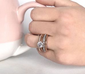 How to Stack Your Wedding Bands