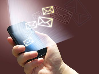 5 Ways Regulated Firms Can Ensure the Compliant Use of Electronic Communications