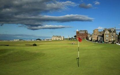 What living by a golf course does for your property value