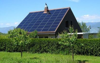 Going Solar to Save Some Green? Watch Out for Solar Energy Schemes