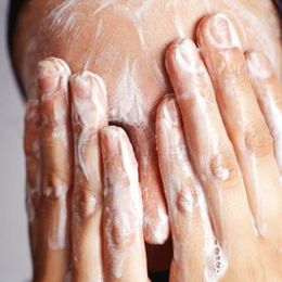 4 Ways to Make Your Beauty Routine Way More Hygienic