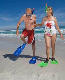 17 Ways to Be an Active Senior, According to Stock Photography