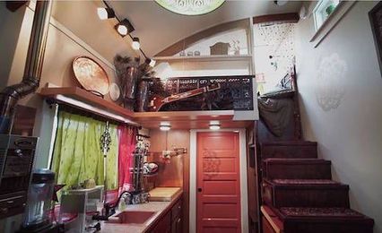 Orient Inspired Off-The-Grid Tiny House