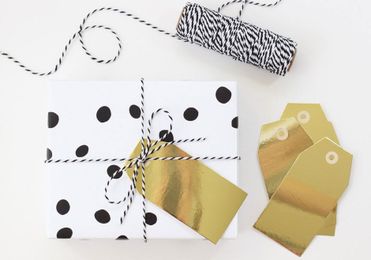 Getting Your Products Into Holiday Gift Guides