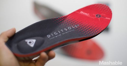 Smart insole measures your steps and keeps your toes warm